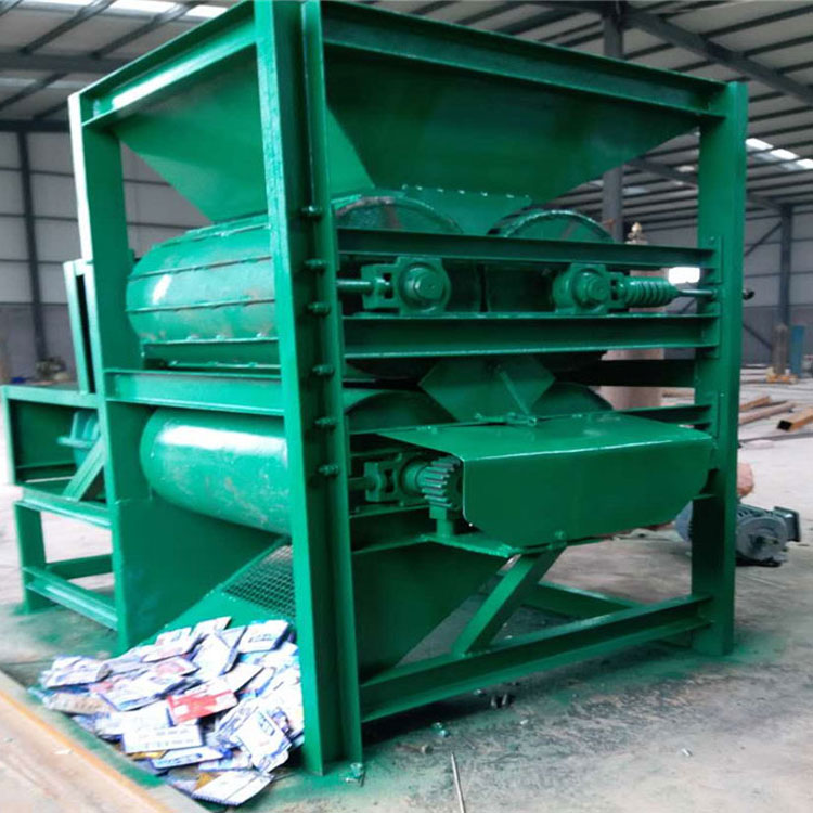 單個易拉罐壓片設(shè)備