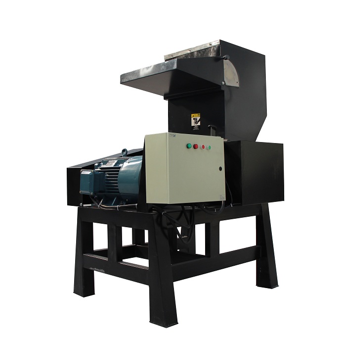 塑料破碎機 大塊廢舊塑料的粉碎