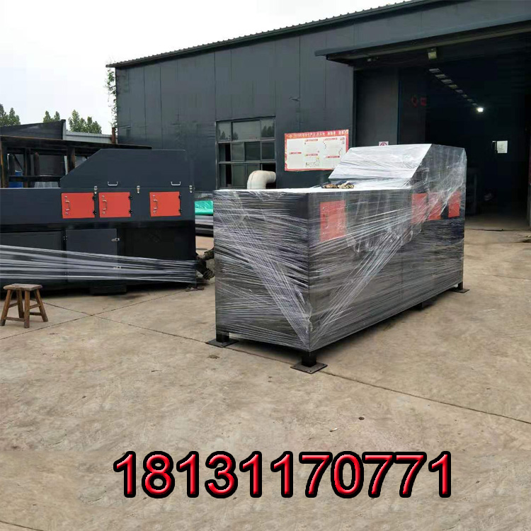 不銹鋼分選機針對破碎后的混合廢料作業(yè)