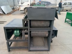 易拉罐壓扁機(jī)，是廢舊易拉罐深加工設(shè)備