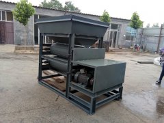 易拉罐壓癟裝置 易拉罐壓片機(jī)