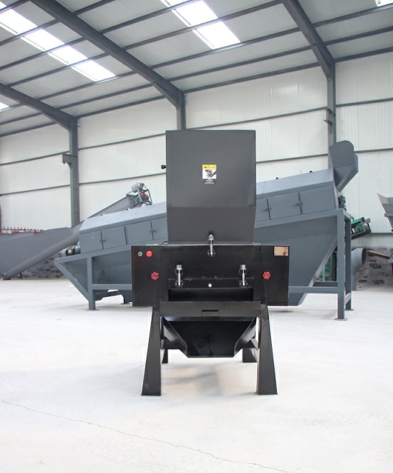 硬塑料的粉碎設(shè)備 北澤楊塑料粉碎機(jī)