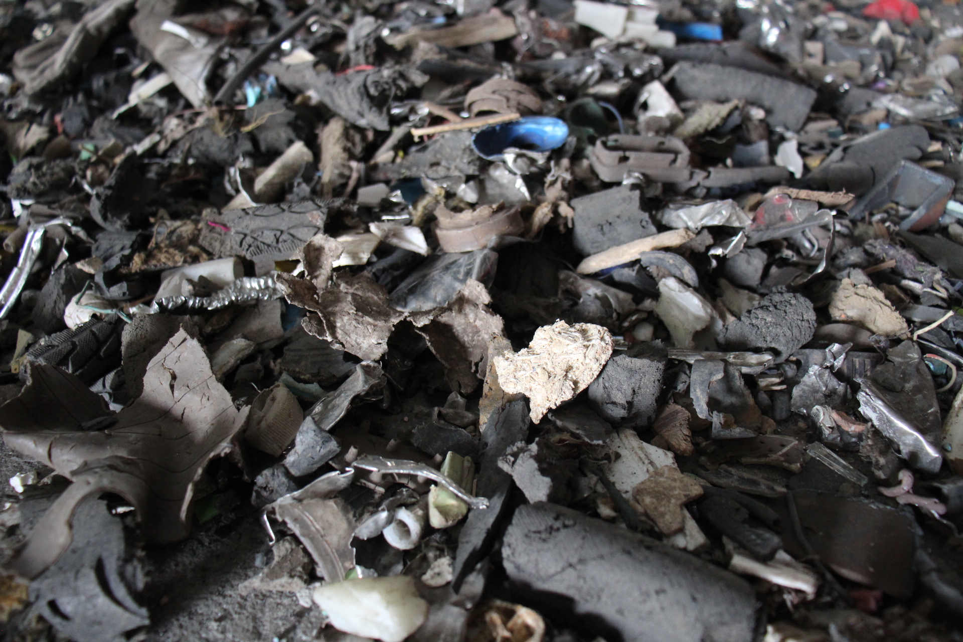 風(fēng)選機分選后重物料