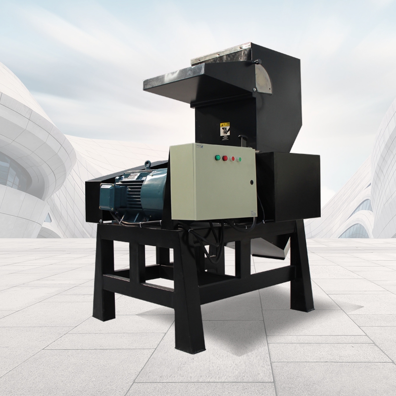 多功能粉碎設(shè)備 塑料粉碎機(jī)